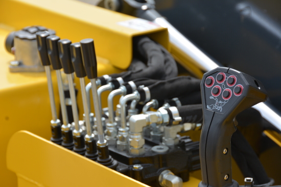 Holt M33 tree spade carrier photo